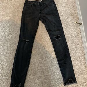 Black skinny jeans